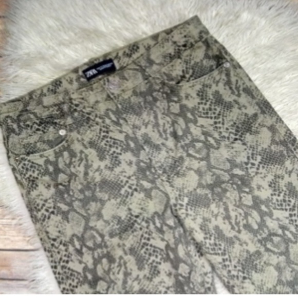 ZARA | Snake Print High Rise Skinny Jean - Picture 2 of 12